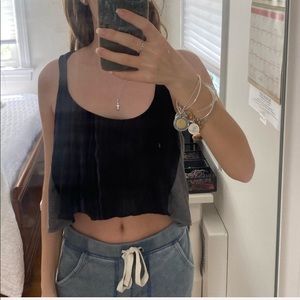 Color blocked grey/black racer back flowy crop top
